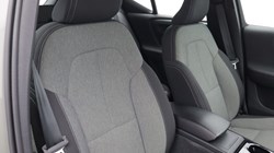 2023 (73) VOLVO XC40 2.0 B3P Plus Dark 5dr Auto 5229077