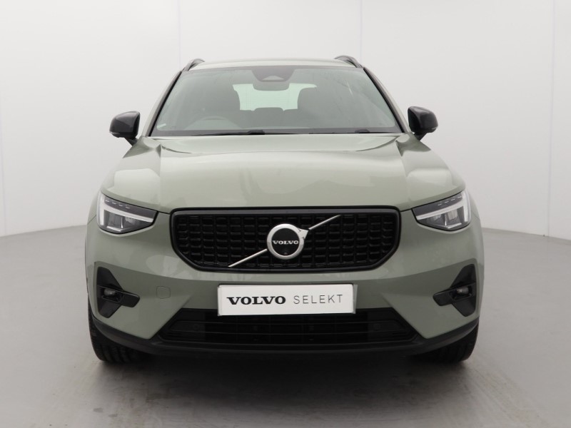 2023 (73) VOLVO XC40 2.0 B3P Plus Dark 5dr Auto 5229047