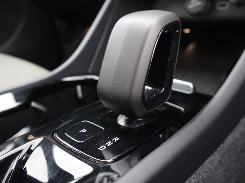 2023 (73) VOLVO XC40 2.0 B3P Plus Dark 5dr Auto 5229098