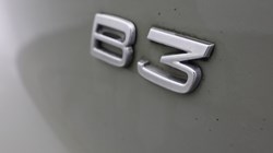 2023 (73) VOLVO XC40 2.0 B3P Plus Dark 5dr Auto 5229062