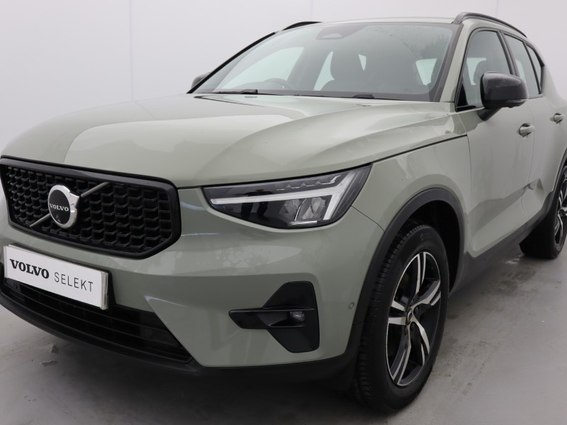 2023 (73) VOLVO XC40 2.0 B3P Plus Dark 5dr Auto 5229056
