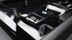 2023 (73) VOLVO XC40 2.0 B3P Plus Dark 5dr Auto 5229099