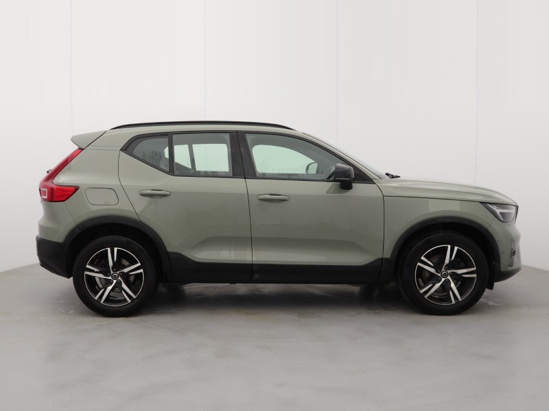 2023 (73) VOLVO XC40 2.0 B3P Plus Dark 5dr Auto 5229051