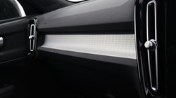 2023 (73) VOLVO XC40 2.0 B3P Plus Dark 5dr Auto 5229100