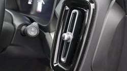 2023 (73) VOLVO XC40 2.0 B3P Plus Dark 5dr Auto 5229074
