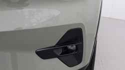 2023 (73) VOLVO XC40 2.0 B3P Plus Dark 5dr Auto 5229058