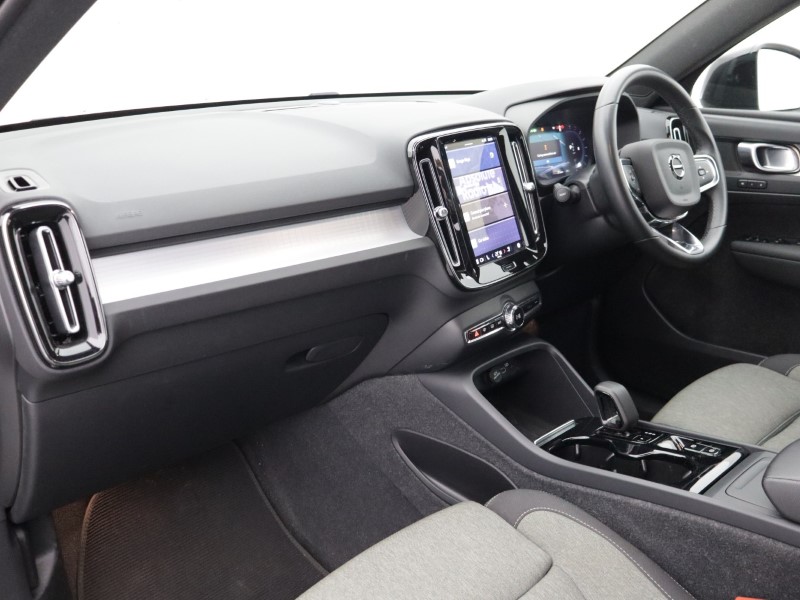 2023 (73) VOLVO XC40 2.0 B3P Plus Dark 5dr Auto 5229080