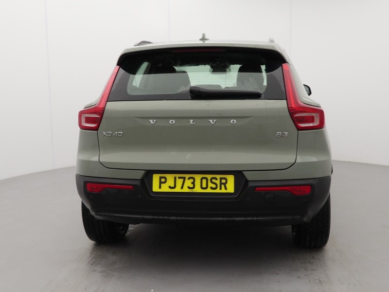 2023 (73) VOLVO XC40 2.0 B3P Plus Dark 5dr Auto 5229049