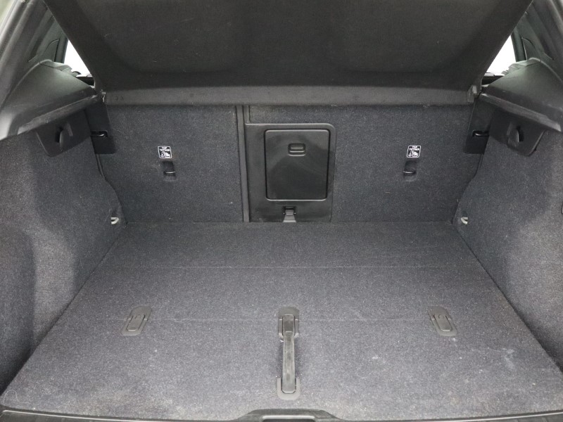 2023 (73) VOLVO XC40 2.0 B3P Plus Dark 5dr Auto 5229064