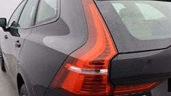 2024 (24) VOLVO XC60 2.0 B5P Plus Dark 5dr AWD Geartronic 5270766