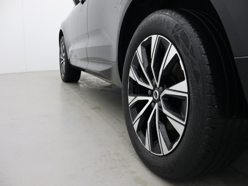 2024 (24) VOLVO XC60 2.0 B5P Plus Dark 5dr AWD Geartronic 5270774