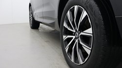 2024 (24) VOLVO XC60 2.0 B5P Plus Dark 5dr AWD Geartronic 5270774