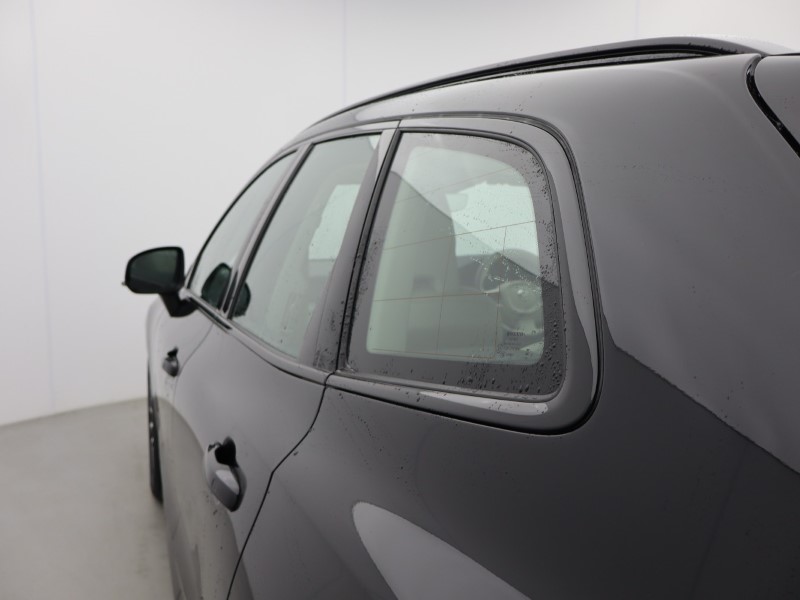 2024 (24) VOLVO XC60 2.0 B5P Plus Dark 5dr AWD Geartronic 5270772