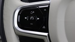 2024 (24) VOLVO XC60 2.0 B5P Plus Dark 5dr AWD Geartronic 5270799