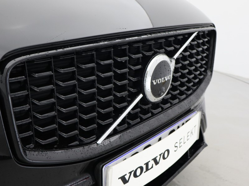 2024 (24) VOLVO XC60 2.0 B5P Plus Dark 5dr AWD Geartronic 5270760