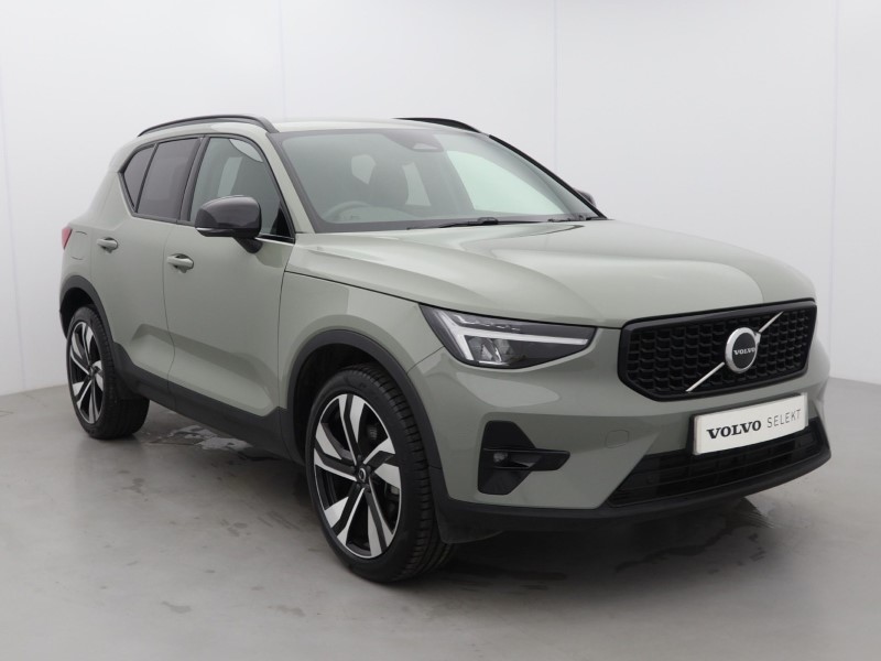 2025 (74) VOLVO XC40 2.0 B4P Plus Dark 5dr Auto