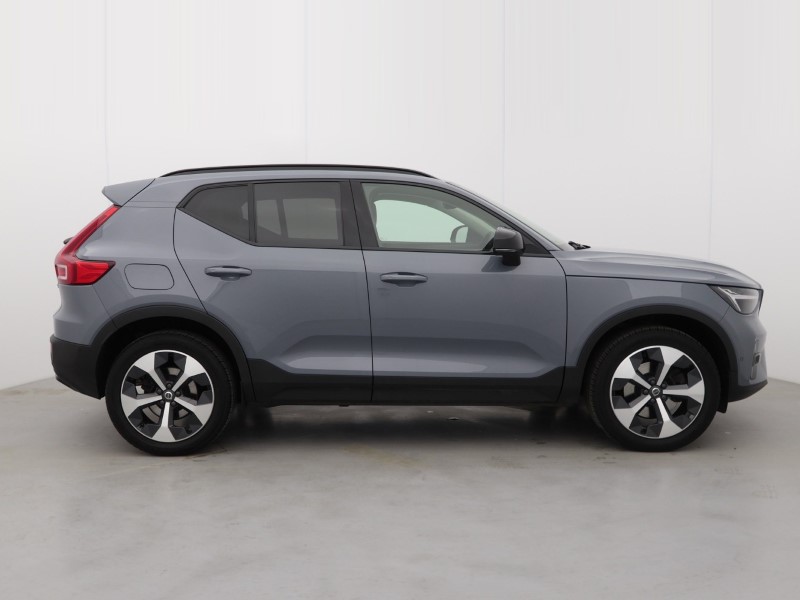 2023 (23) VOLVO XC40 2.0 B4P Ultimate Dark 5dr Auto 5254602