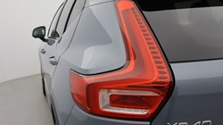 2023 (23) VOLVO XC40 2.0 B4P Ultimate Dark 5dr Auto 5254611
