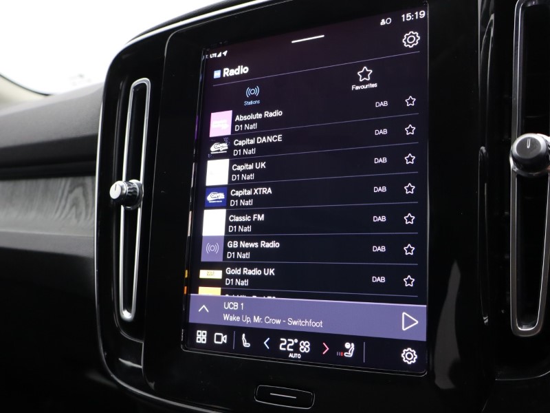 2023 (23) VOLVO XC40 2.0 B4P Ultimate Dark 5dr Auto 5254652