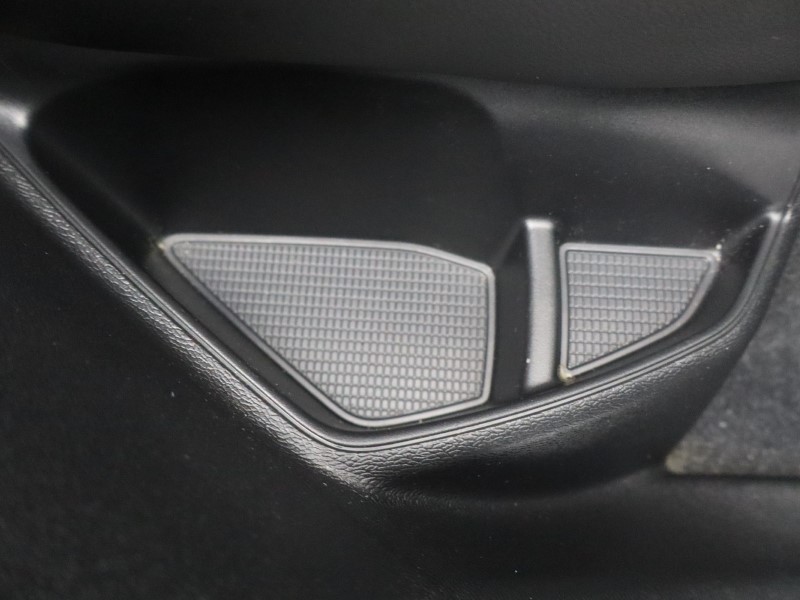 2023 (23) VOLVO XC40 2.0 B4P Ultimate Dark 5dr Auto 5254636