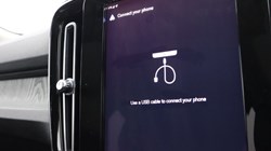 2023 (23) VOLVO XC40 2.0 B4P Ultimate Dark 5dr Auto 5254651