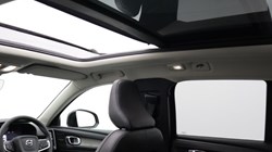 2023 (23) VOLVO XC40 2.0 B4P Ultimate Dark 5dr Auto 5254621