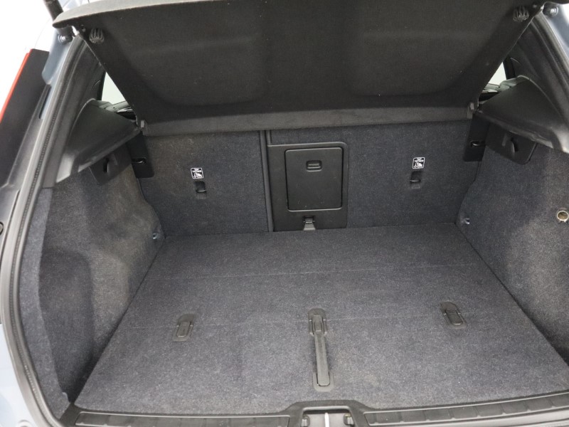 2023 (23) VOLVO XC40 2.0 B4P Ultimate Dark 5dr Auto 5254614