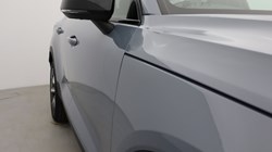 2023 (23) VOLVO XC40 2.0 B4P Ultimate Dark 5dr Auto 5254610