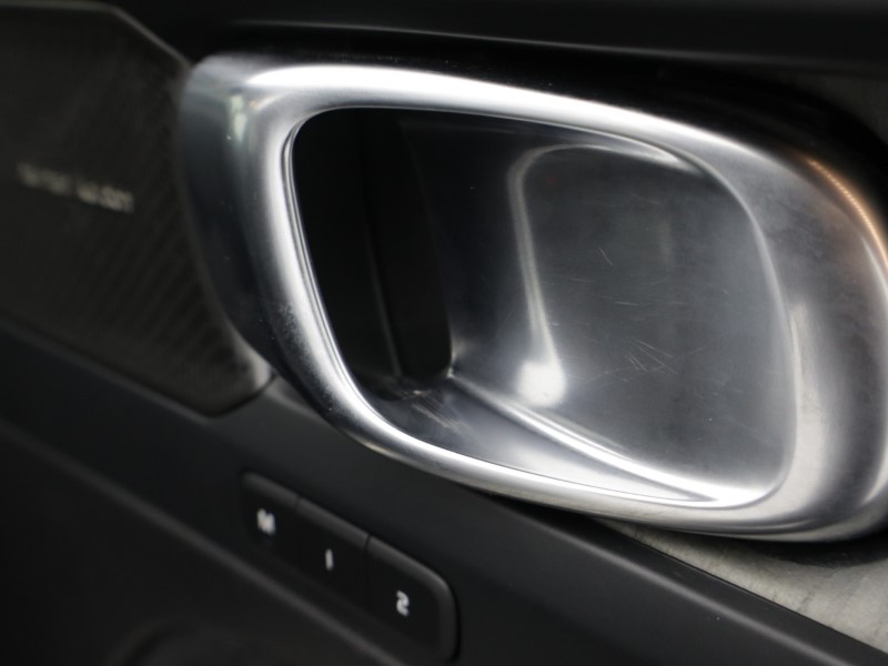 2023 (23) VOLVO XC40 2.0 B4P Ultimate Dark 5dr Auto 5254627