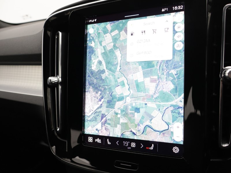 2023 (73) VOLVO XC40 2.0 B3P Core 5dr Auto 5273740