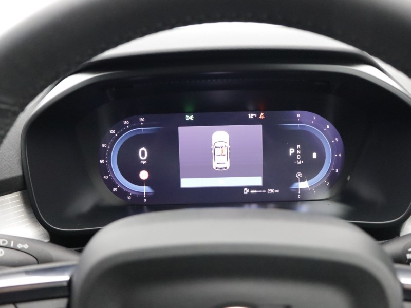 2023 (73) VOLVO XC40 2.0 B3P Core 5dr Auto 5273738