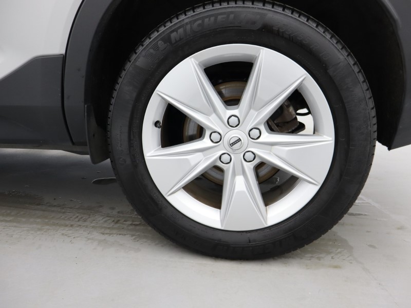 2023 (73) VOLVO XC40 2.0 B3P Core 5dr Auto 5273715