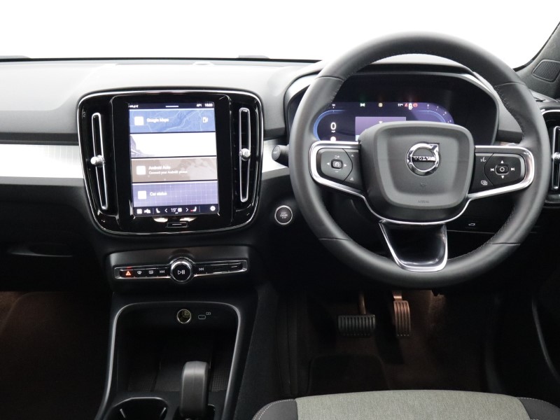2023 (73) VOLVO XC40 2.0 B3P Core 5dr Auto 5273734