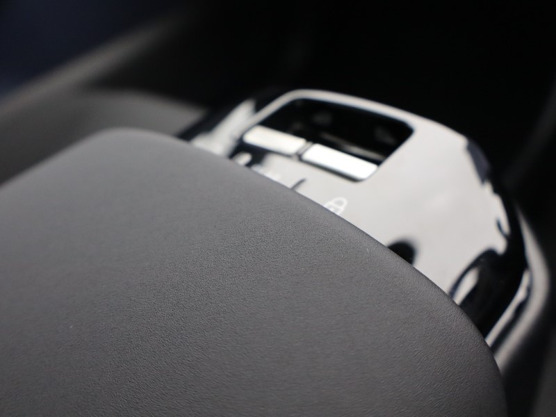 2025 (75) VOLVO EX30 200kW SM Extended Range Plus 69kWh 5dr Auto 5275250