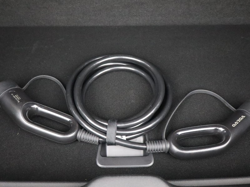 2025 (75) VOLVO EX30 200kW SM Extended Range Plus 69kWh 5dr Auto 5275261