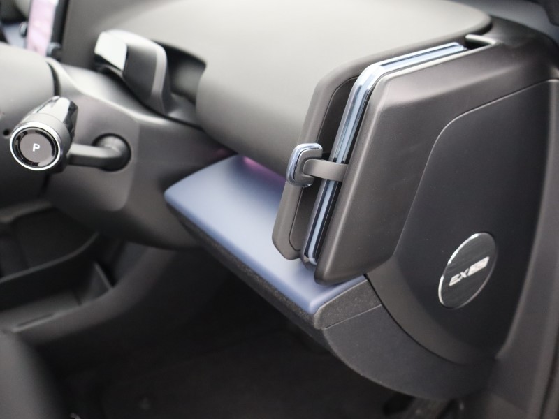 2025 (75) VOLVO EX30 200kW SM Extended Range Plus 69kWh 5dr Auto 5275226