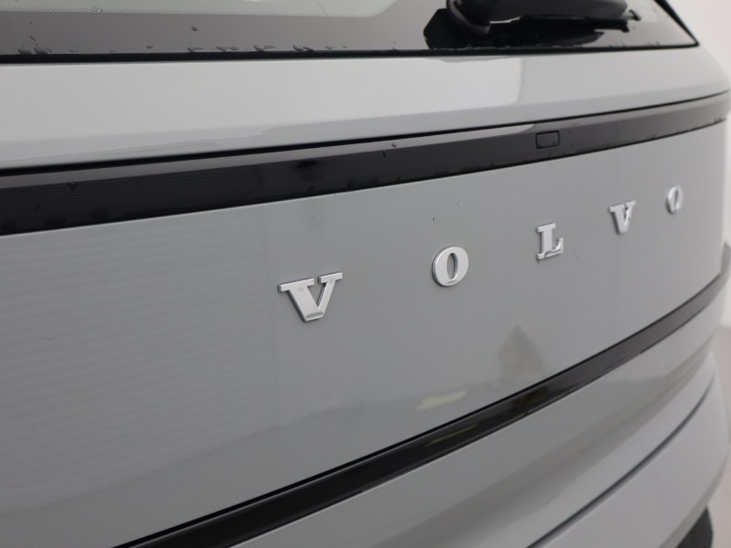 2025 (75) VOLVO EX30 200kW SM Extended Range Plus 69kWh 5dr Auto 5275258