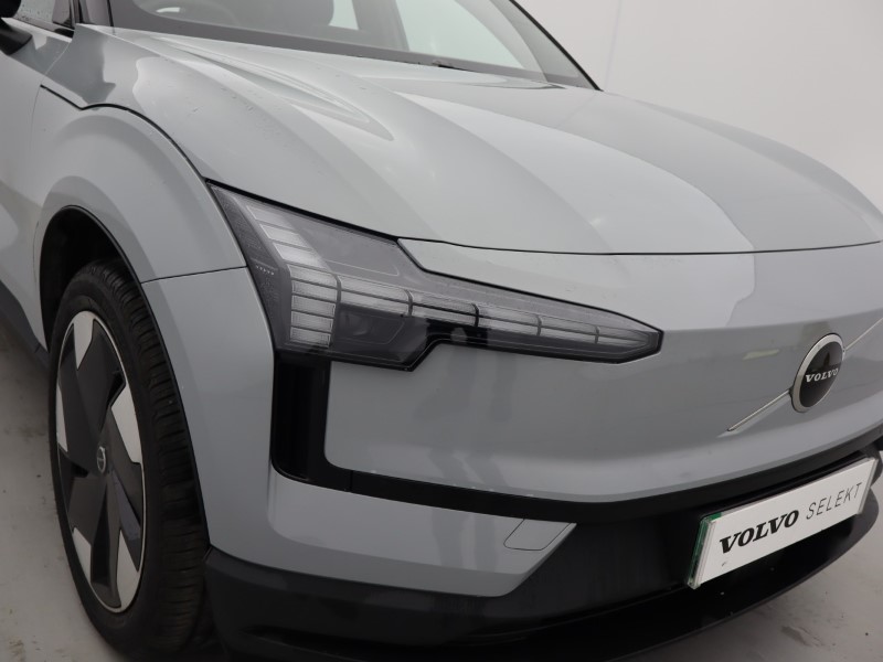 2025 (75) VOLVO EX30 200kW SM Extended Range Plus 69kWh 5dr Auto 5275252