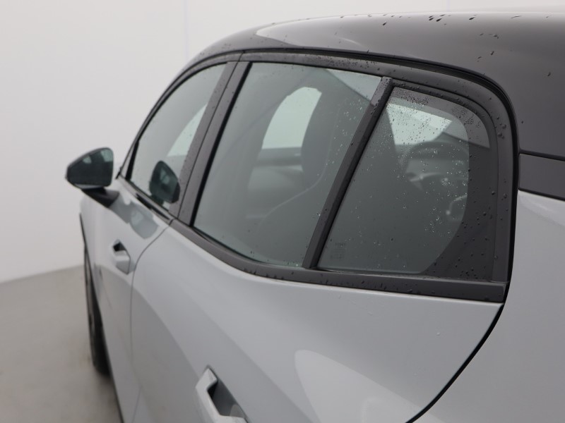 2025 (75) VOLVO EX30 200kW SM Extended Range Plus 69kWh 5dr Auto 5275263