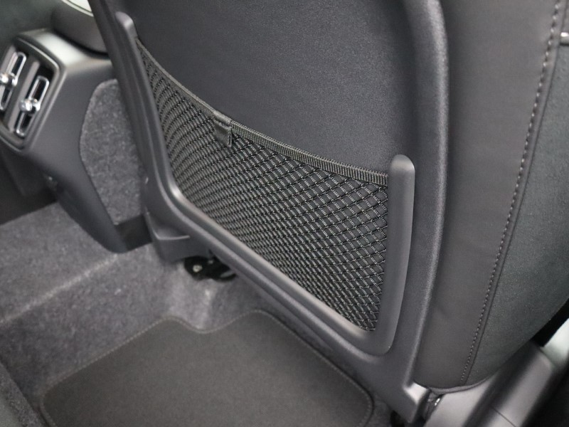 2025 (75) VOLVO XC40 2.0 B3P Plus Dark 5dr Auto 5274844