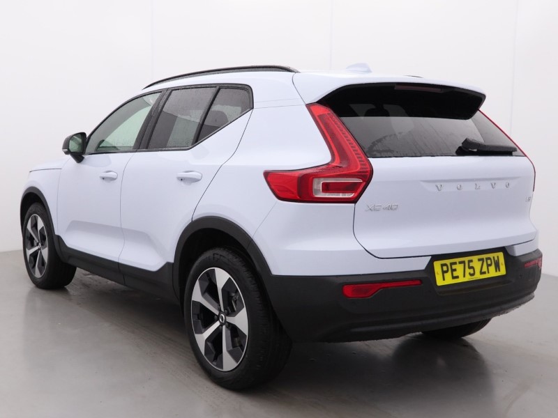 2025 (75) VOLVO XC40 2.0 B3P Plus Dark 5dr Auto 5274826
