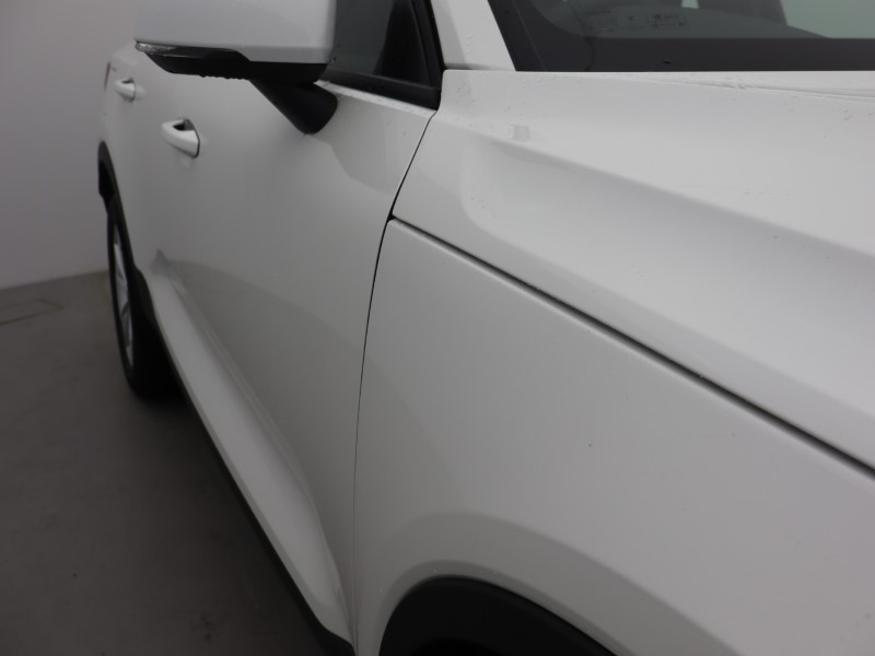 2025 (75) VOLVO XC40 2.0 B3P Core 5dr Auto 5274678