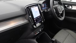 2025 (75) VOLVO XC40 2.0 B3P Core 5dr Auto 5274655