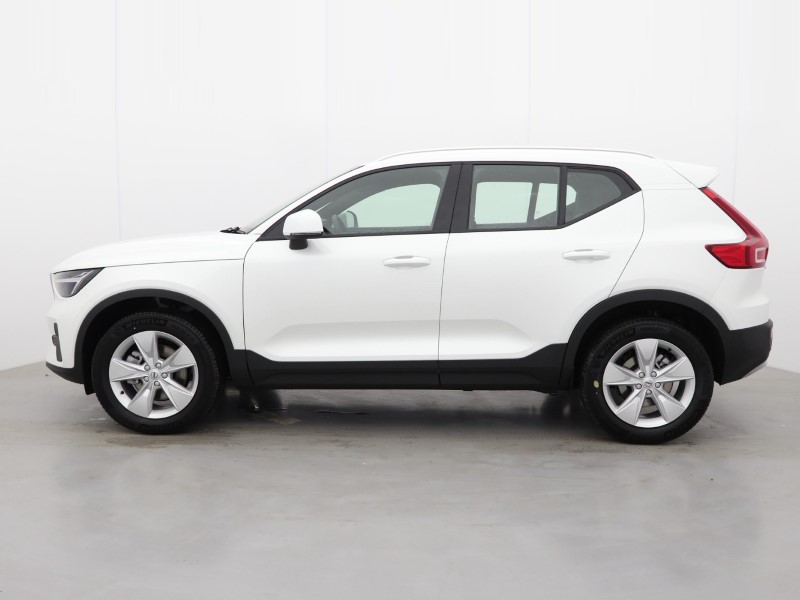 2025 (75) VOLVO XC40 2.0 B3P Core 5dr Auto 5274637