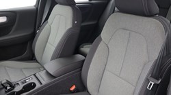 2025 (75) VOLVO XC40 2.0 B3P Core 5dr Auto 5274653
