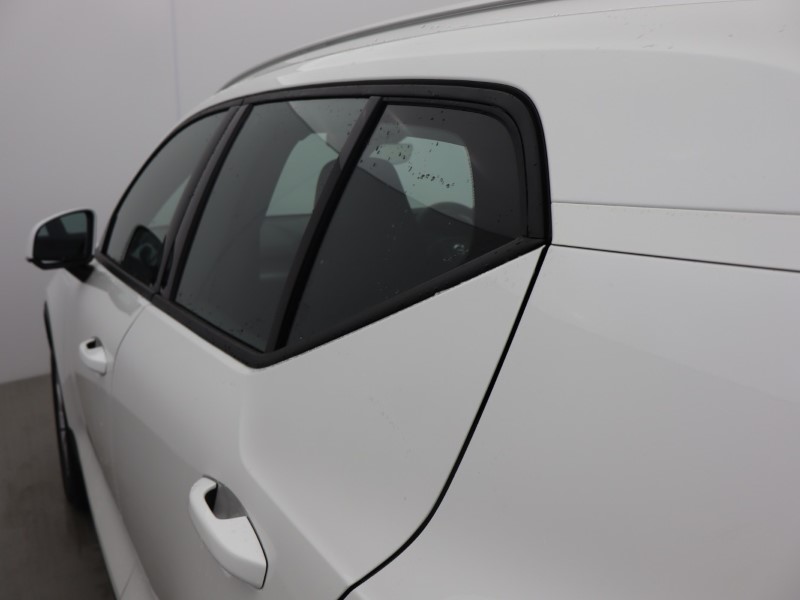 2025 (75) VOLVO XC40 2.0 B3P Core 5dr Auto 5274684