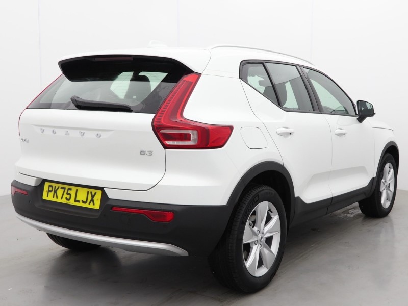 2025 (75) VOLVO XC40 2.0 B3P Core 5dr Auto 5274640