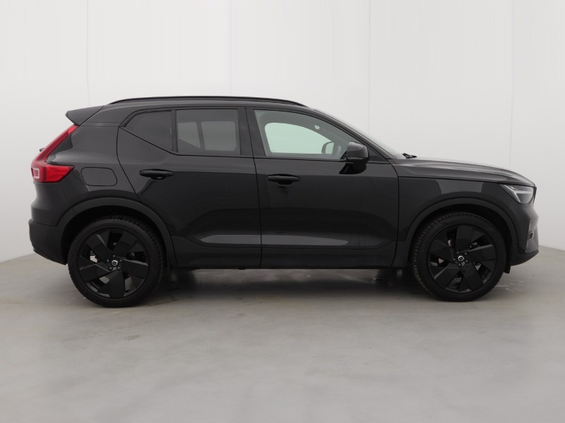 2025 (75) VOLVO XC40 2.0 B4P Plus Black Edition 5dr Auto 5280707