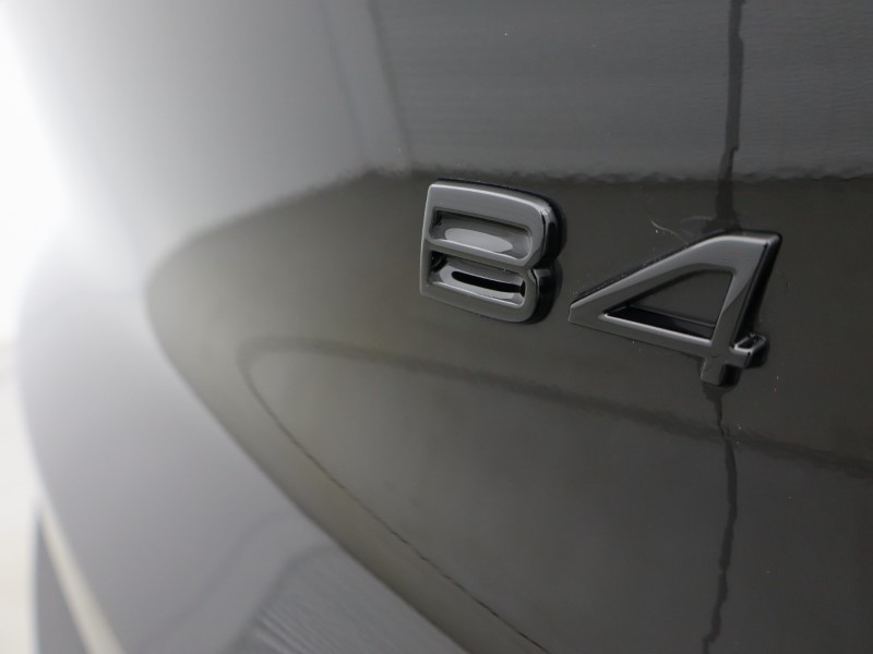 2025 (75) VOLVO XC40 2.0 B4P Plus Black Edition 5dr Auto 5280717