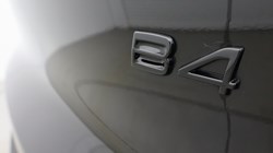 2025 (75) VOLVO XC40 2.0 B4P Plus Black Edition 5dr Auto 5280717